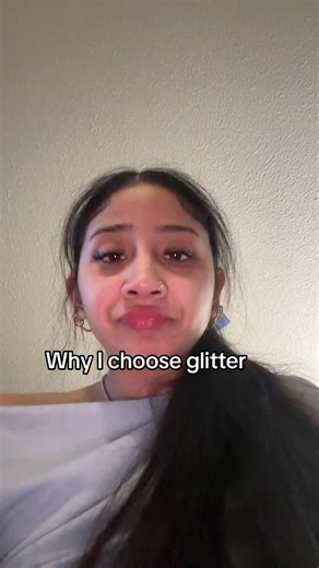 Creative Use of Glitter for Unique Statements