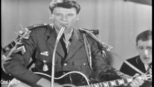 280K views · 8.7K reactions | Johnny Hallyday "Johnny reviens" 1964 | Canal JH | Facebook