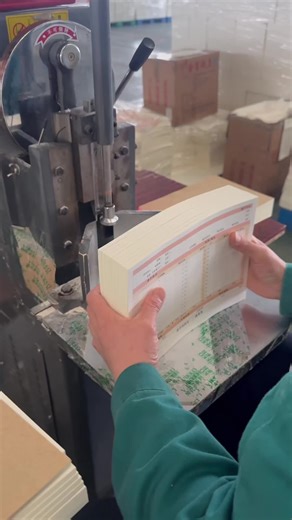 All our products use ecofriendly virgin paper, nofluorescent agents, no odor, and pass strict quality checks. They are safe and eye-protective. Thick, durable paper with fine binding ensures pages won't fall out. Snooth writing experience for better study. Choose the right workbook to protect your eyes and improve learning#fyp #notebook #factory #customlogo #laptop