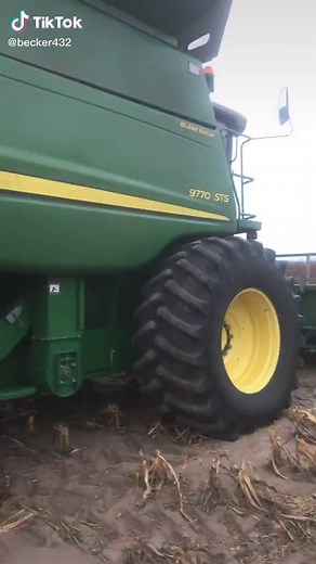 Leaky turbo feed line#johndeere #9770sts#servicecall#fyp