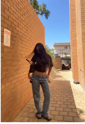 Easy Songs to Lip Sync With Lyrics for Fun