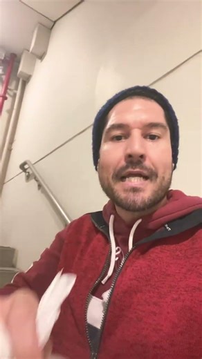 Surprise the fans Mr piano man Request