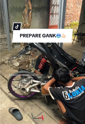 Preparenya pakai knalpot salemba DSL Black Noir Edition🥶🤙🏻 @Cluster white #dslmuffler #aerox #knalpotsalemba #prepare #promomakanharian