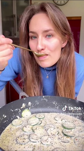 Creamy Courgette Pasta Recipe in 15 Minutes