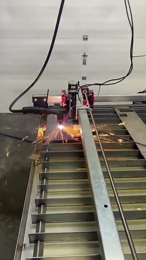 First cut on the Langmuir Crossfire Pro with Hypertherm 45xp #batman #cncplasmacutter