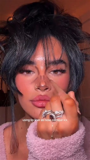 Lip Liner As Nose Contour🤎#makeuphacks#tips#tricks#makeup#tutorial#contour#nosecontouring#shorts#fyp