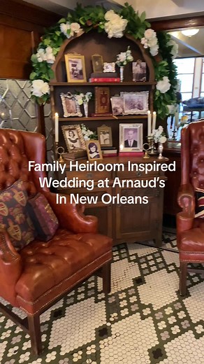 Charming Vintage Inspired Wedding at the famous Arnaud’s in New Orleans #vintage #heirloom #antiques #neworleans #neworleanswedding #arnauds #familyheirlooms