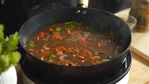 How to cook Tofu with Tausi ⬇️ Ingredients: 400g firm tofu Coating: 1/2 cup flour 1/4 cup cornstarch salt and pepper to taste oil for pan frying 5 cloves garlic 1 red onion 2 red bell peppers 1 stalk scallion 100g salted black beans, rinsed and drained spring onion Tausi Sauce: 1/4 cup low sodium soy sauce 2 tbsp vegetarian oyster sauce 3 tbsp cornstarch 500ml water salt and pepper to taste | Healthy Foodie PH