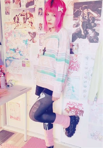 sort of pastel goth ... i like this fit alot #pastelgoth #jfashion #tumblr #foryou #yumekawaii