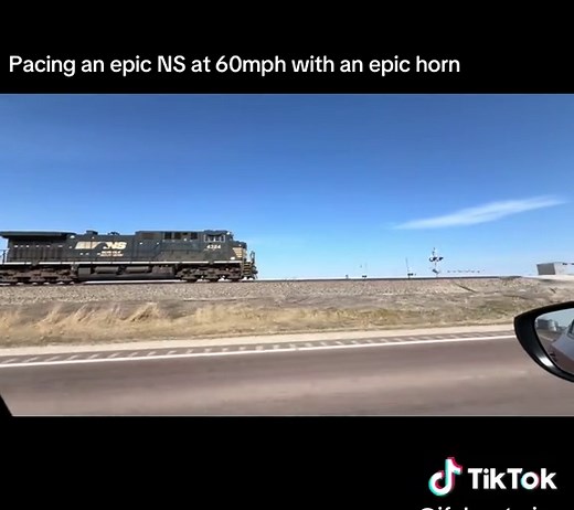 Chasing an NS with a P5 (or P3, can’t tell) on the BNSF Southern Transcon #trains #BNSF #railfan #railroad #traintok