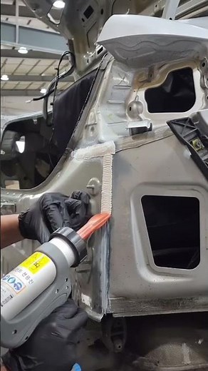 The Complete Auto Care Manual: From Routine Maintenance to Accident Repair