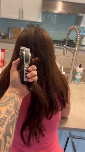 Ryan & Jen Hamilton (HAMMY TV) on Instagram: "Shaving my wifes head prank💀🪒😂"