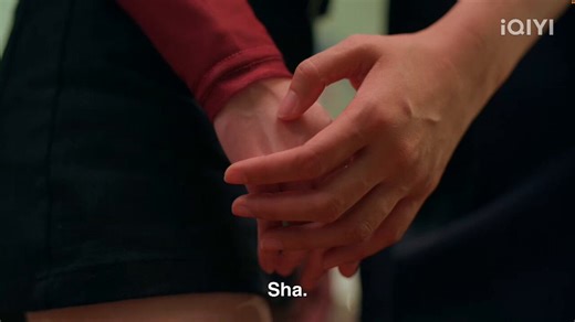 #GirlRulesSeriesEP5I’m really curious about Shasha’s relationship with her manager, P’Mook. Why is it that every time she hears her manager’s voice, she immediately stops.And Shasha mentioned that her mother signed her up for auditions since she was young and even taught her how to pose and express herself does that mean her mom comes from a modeling background too? and where she now?Honestly, it would be such a wild plot twist if Mook turned out to actually be Shasha’s mother 😂