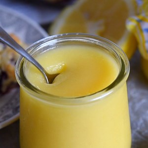 1.7M views · 1.4K reactions | This incredibly easy Lemon Curd recipe is sweet, tart, silky smooth and so refreshing! We love to spread it on biscuits and scones – so good! PRINT RECIPE HERE: https://www.momontimeout.com/homemade-microwave-lemon-curd/ | Favorite Recipes | Facebook