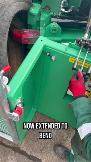 Effortless Truck Tire Rim Separation: Gradeall Truck Tyre Separator Machine