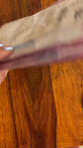 I love viral stuff that actually works. I had to buy this and try And to my surprise it actually worked! It’s not harsh like bath loofas but a Soft sponge 🧽 scrub that cleans the dirt in seconds without any soap. (Meesho finds, bath scrub, viral bath scrub) | Hema Saini