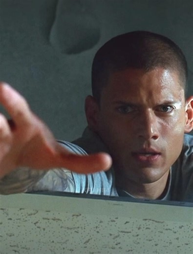 Michael saves Sara | Prison Break | #shorts