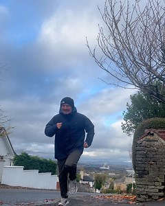 Roadwork hill sprints this morning before PT Scott Harrison/ personal trainer harrison.ptstudio@yahoo.com 👊🥊 | Scott Harrison/ personal trainer