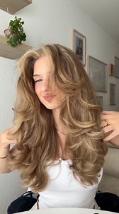 13K views · 34 reactions | Them: don’t cut your hair at home! Me: does a DIY butterfly cut tutorial曆✂️✨ Get these (flutter)ing layers with our hydrating hair styling essentials... Leave-In Conditioner instantly detangles and hydrates hair for the perfect canvas for a cut ✨Hair Elixir tames any frizz & adds gloss for shiny hair!#diy #haircut #butterflycut | Coco & Eve | Facebook