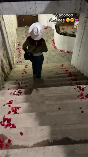Merlyna on Instagram: "Ameeee 🥰🥰🥰🥰 #cuenca #cuencamágica #ecuador #viajerosporelmundo🌎"