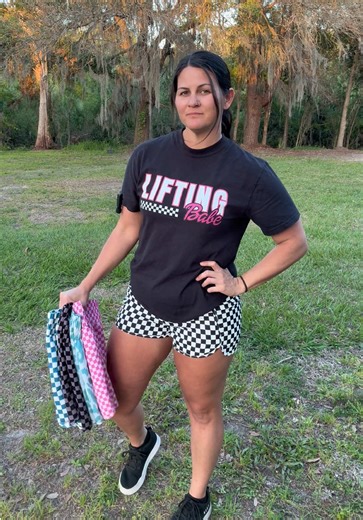 These shorts are so lightweight and comfy and there’s so many ways to style them. #checkeredshorts #checkered #summershorts #fashionfinds #BigDreamsStartSmall
