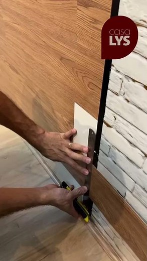 Piso Vinílico Autocolante Efeito Madeira | Instalação Fácil, Resistente e Sofisticado