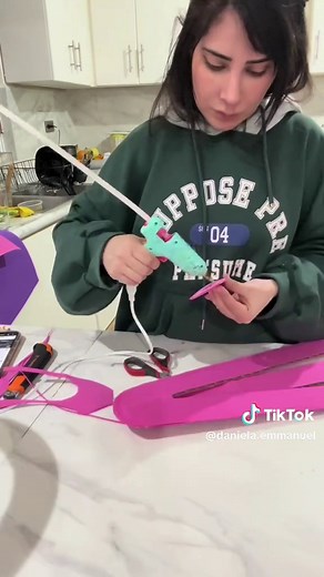 Clips Gigantes: Manualidades Creativas para Todos