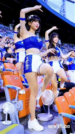 " 세일러문 아웃송 언제봐도 중독적이다 "