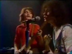Watch rare live version of T-Rex with Marc Bolan performing ‘Ride a White Swan’ - Far Out Magazine
