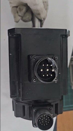 서보모터,servomotor,잠김,브레이크,고착상태,초기점검,내부 브레이크 잠김,전원 공급 중단, 브레이크 케이블 단선, 드라이브의 브레이크 해제 신호(DC 24V 등) 미출력