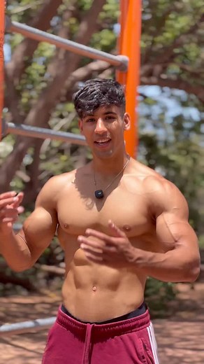 458K views · 53K reactions | Fix your posture in 5 minutes at home   Tank tops from : @divergent_wear . . #explorepage #posture #posturefix #shredded #veins #pump #fitnessmotivation #bodybuilding #fitnesstip #trainingtips #bodyweight #outdoorworkout #backmuscles #biceps #muscles #back #backworkouts | mehdikamal___ | Facebook