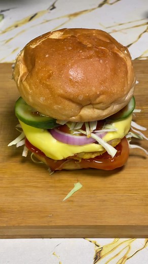 Easy Simple Burger Recipe for Homemade Fast Food