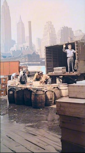 Fulton Fish Market in Lower Manhattan, Dock Life, 1943 — Restored Footage