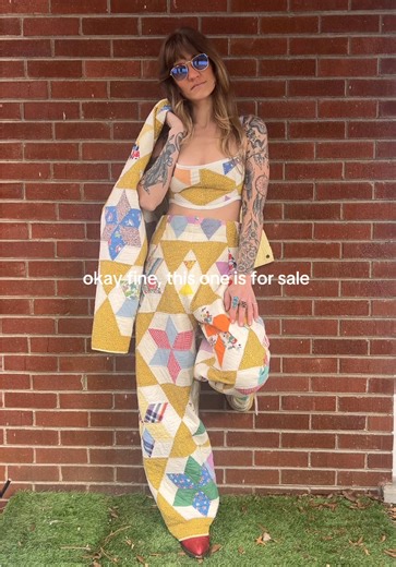 Denim Upcycling: Embracing the Art of Letting Go