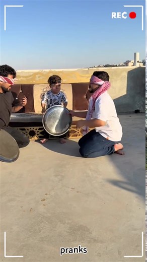 I can’t stop laughing 😂😂#funny #funnyvideos #scarepranks #prank #funnyvideos