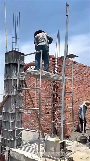 Lifting Innovation: How Workers Use Platforms for Concrete Column Construction
