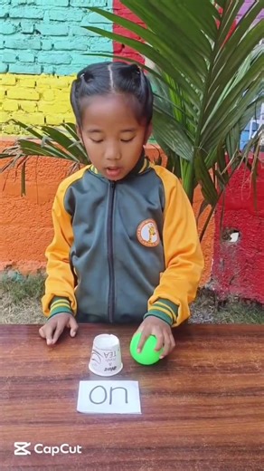 Our young learners enjoyed creating phrases using familiar sight words. Through this fun and interactive activity, they practiced word recognition, improved vocabulary, and strengthened their reading fluency. #littlebuddyinternationalpreschool #activitiesbasedlearning🌹🙏 #ukbasedcurriculum #learningthroughplay