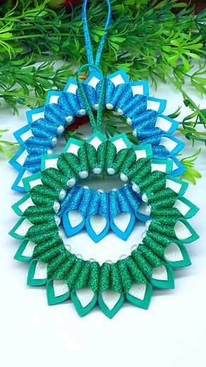 🎄In this DIY tutorial, I’ll show you step-by-step how to make a stunning front door wreath using simple, affordable materials. Perfect for holiday home decor or a thoughtful handmade gift!🎄 #handmade #Christmas #merrychristmas | Origami Art & Crafts