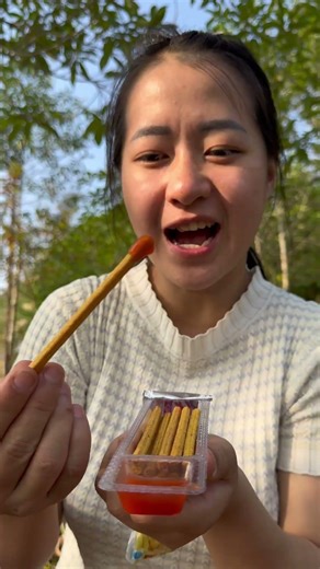 eat candy dipped in chili sauce #bushcraft #camping #shorts #survival