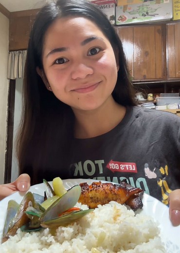 Mukbang: Inihaw na Pusit & Tahong ASMR