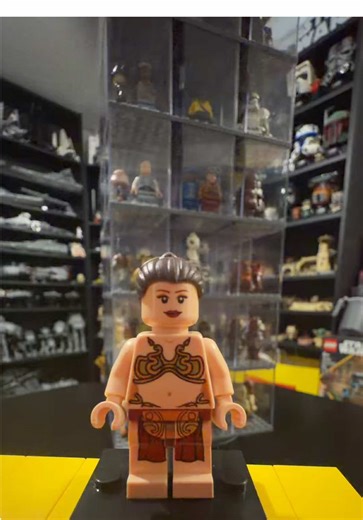 Minifig Monday-Slave Leia-“Huttslayer” #lego #starwars #legostarwars #legominifigures #legocollector -Austin Brick Co- Play well & may the force be with you.