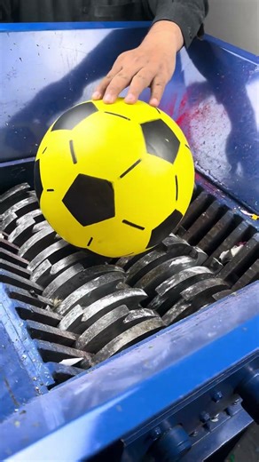 Shredder vs Toy Football