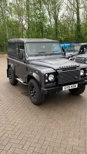 2015 Defender 90 Xs hard top! #landrover #defender #lrmotors