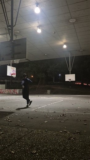 Deep underhand shot #sports #basketball