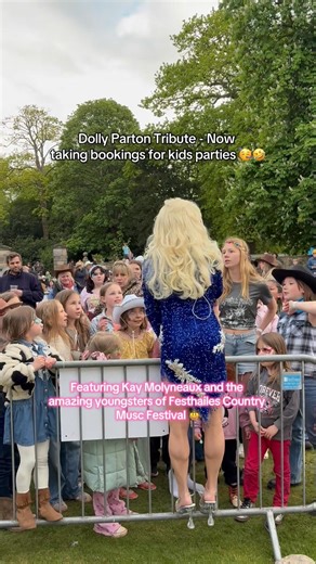 Dolly Parton Tribute (feat. Kay Molyneaux) perfoming live at Festhailes 2026 🤠