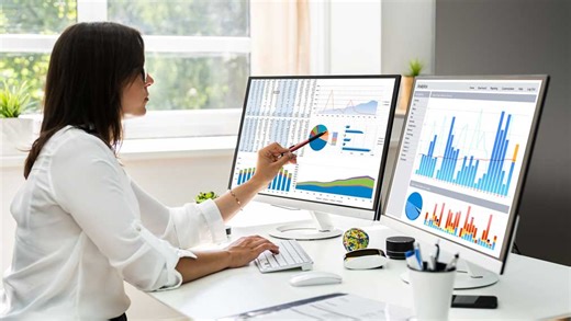 Chinese AI Credit-Tech Stock Hits Technical Milestone As Wall Street Eyes Profit Growth