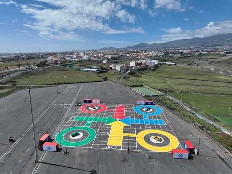 Parchíswagen: this is how the Parchís game was experienced on the world's largest board.