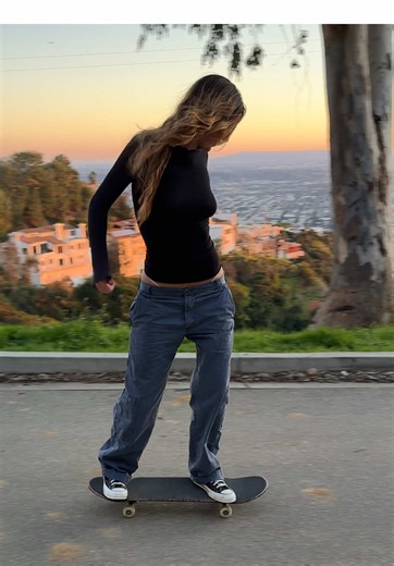Now I hit it every time, before I was so scared haha 🐛 #skate #skateboard