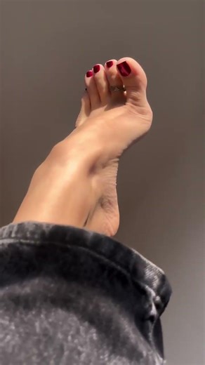 The art #feet #foot #pedicure #feetnail #model #soles #feetshorts #beauty #toenails #toes