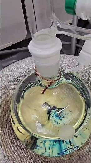 Blue is Good for Your THF! #inorganicchemistry #solvents #chemistry #sodium